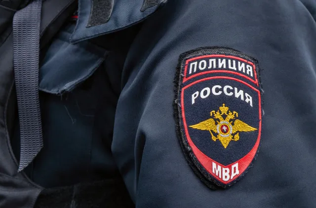 Задържаха опозиционна фигура от „Яблоко“ в Москва 