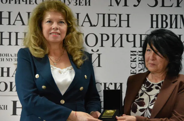 Илияна Йотова отличи Военноисторическия музей за 110-годишнината му 