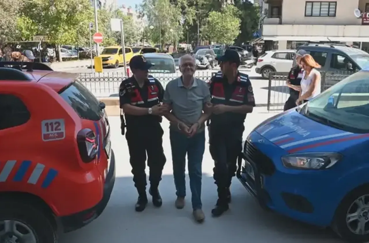 Арести в Кушадасъ след разследване за финансови злоупотреби в кооперация на шофьори и занаятчии