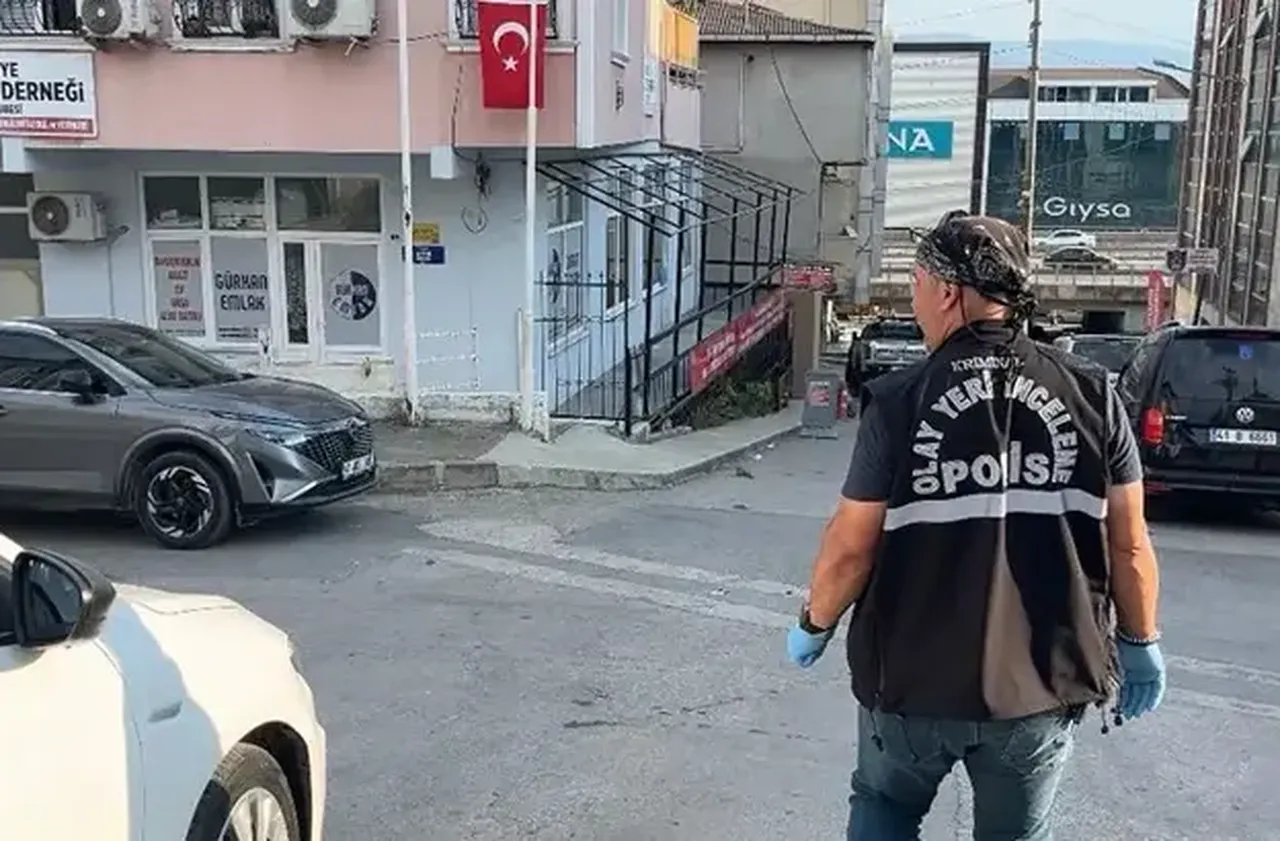 Мъж простреля друг в крака след спор в Коджаели, нападението е заснето на камера (СНИМКИ)