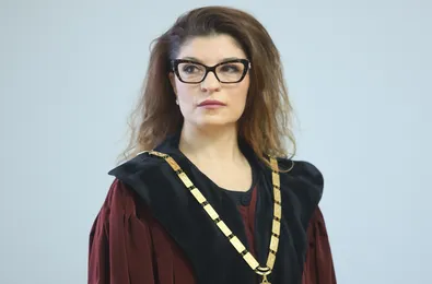 Десислава Атанасова отрече твърдения за общ полет с Делян Пеевски (ОБНОВЕНА)