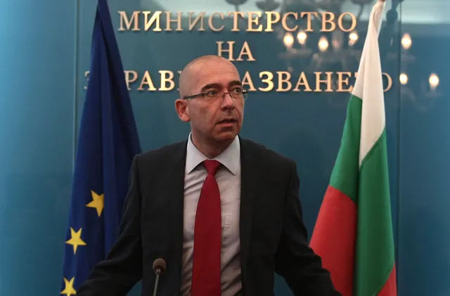 Бивши министри с критики към здравната система и разходването на бюджета 