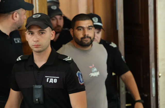 Съдът остави в ареста циганина Траян Филип за катастрофата на „Челопешко шосе“ (СНИМКИ)