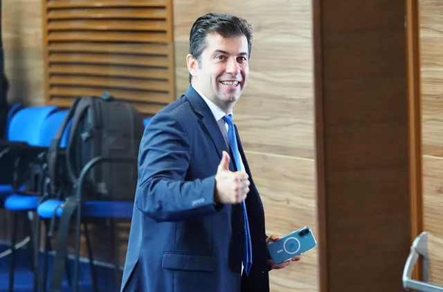 Кирил Петков: Правителството отблъсква инвеститорите