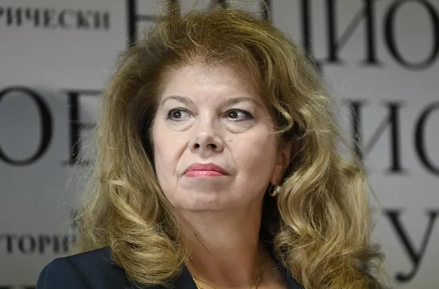 Илияна Йотова: Американските самолети в „Безмер“ не ни правят част от войната