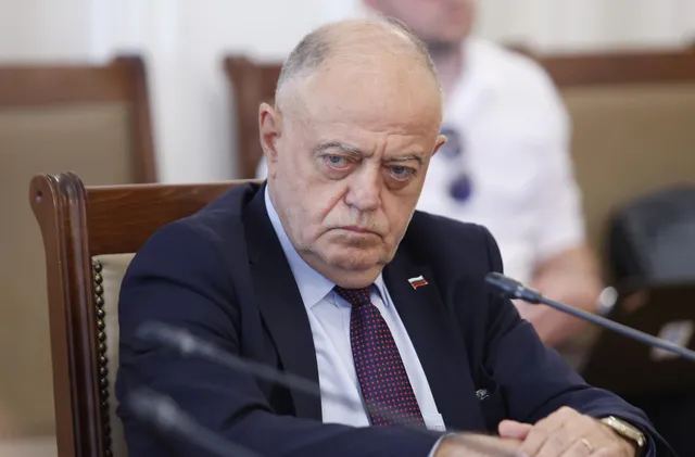 Атанас Атанасов пита защо България пази руски бизнесмен от санкции