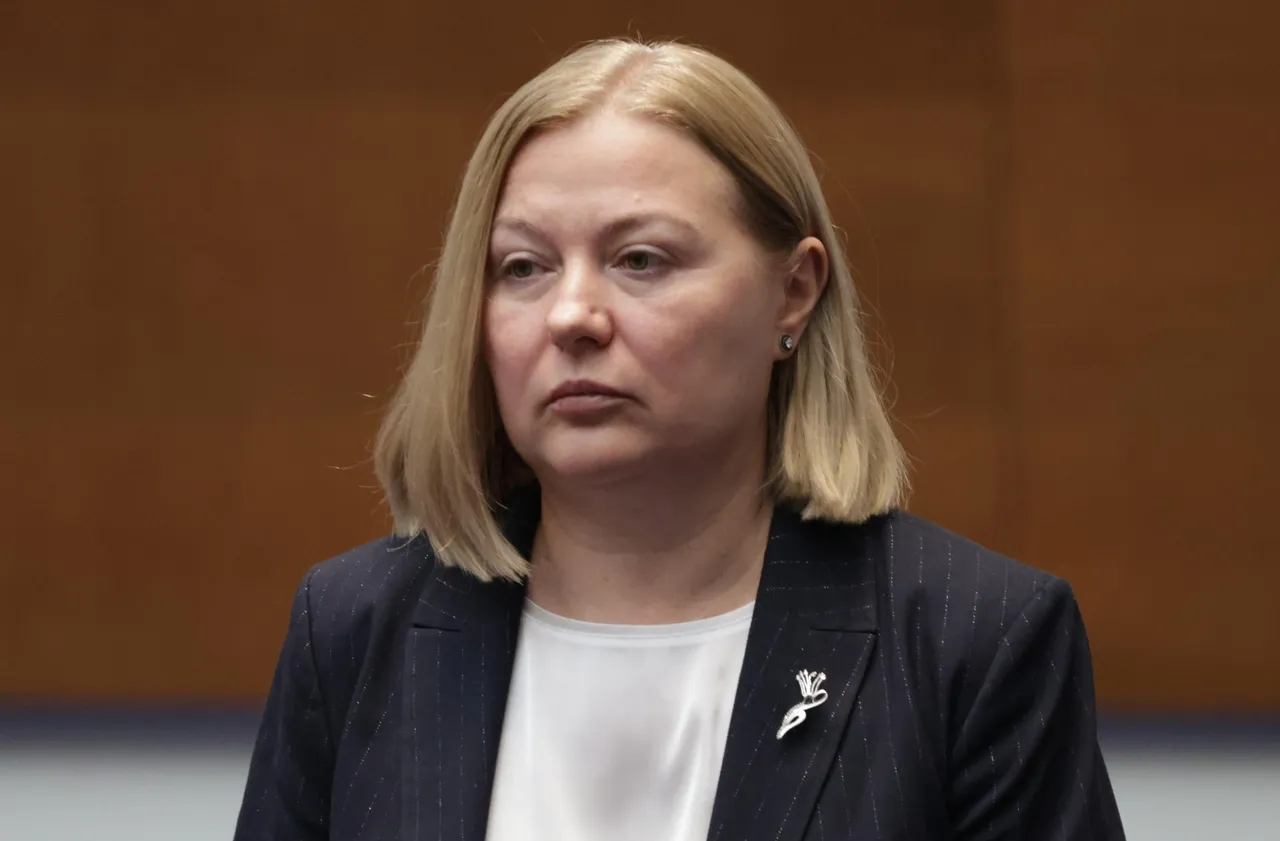 Надежда Йорданова захапа Радев за американските самолети