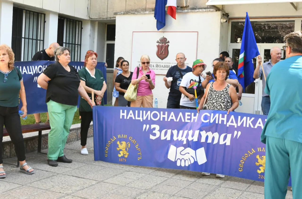 Медици протестираха за по-високи заплати и условия