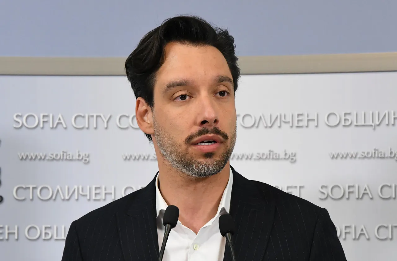 Борис Бонев: Концесията за колелата в София е за реклами