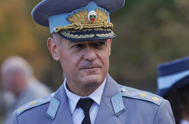 Ген. Николай Русев атакува Атанас Славов след въпрос за ВВС 