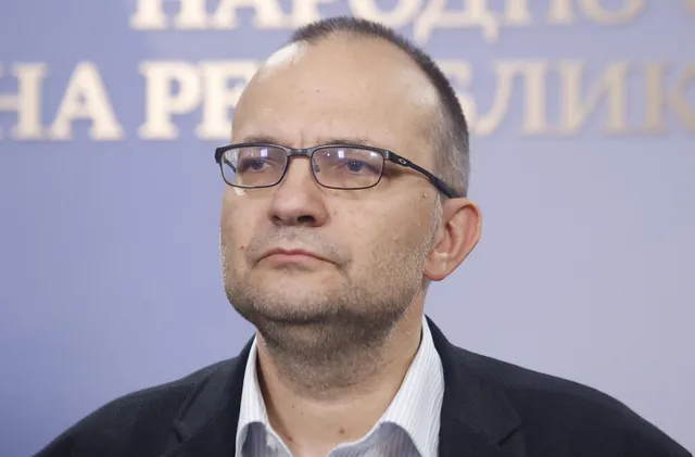 Мартин Димитров: В бюджета няма пилот, държавата лети без управление (ВИДЕО)