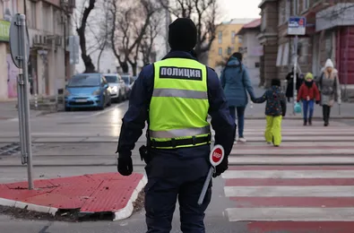 15-годишен бе хванат зад волана на автомобил в Левски