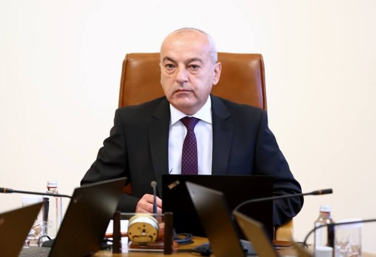 Сигурността на вота е гарантирана, уверява Гълъб Донев