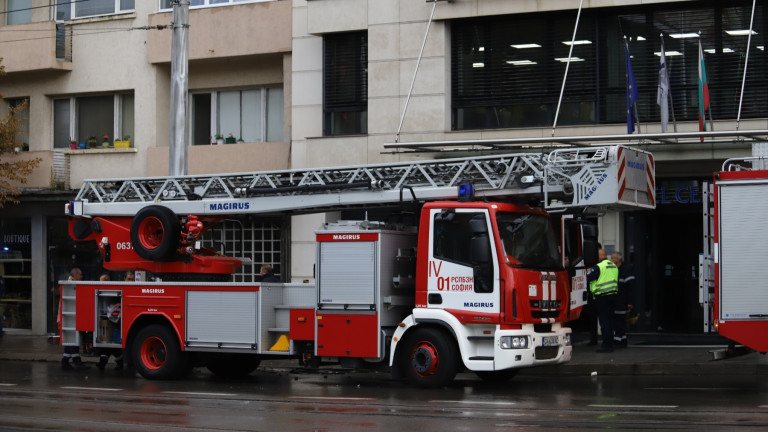 Общо четири пожара в необитаеми сгради горяха в Хасково
