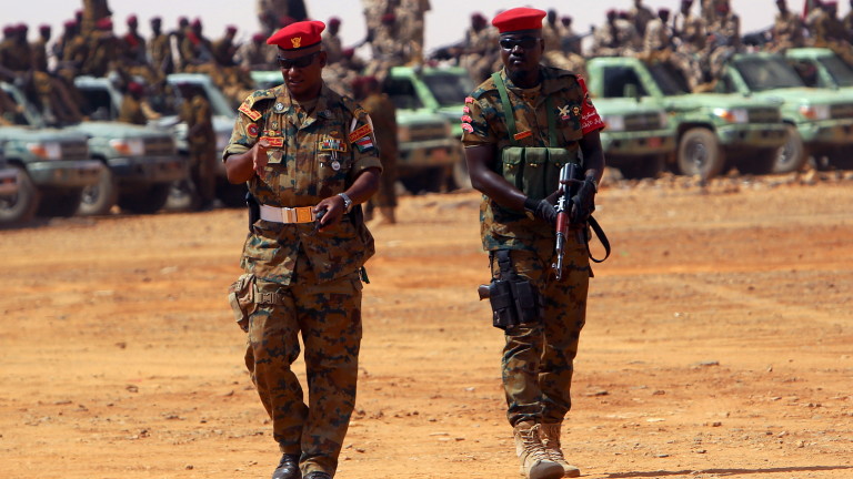 Изстрели и експлозии разтърсиха суданската столица Хартум  след дни на напрежение
